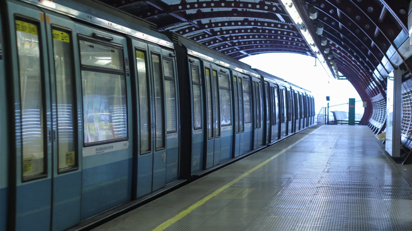 Servicio Restablecido Metro De Santiago Debi Suspender Parcialmente